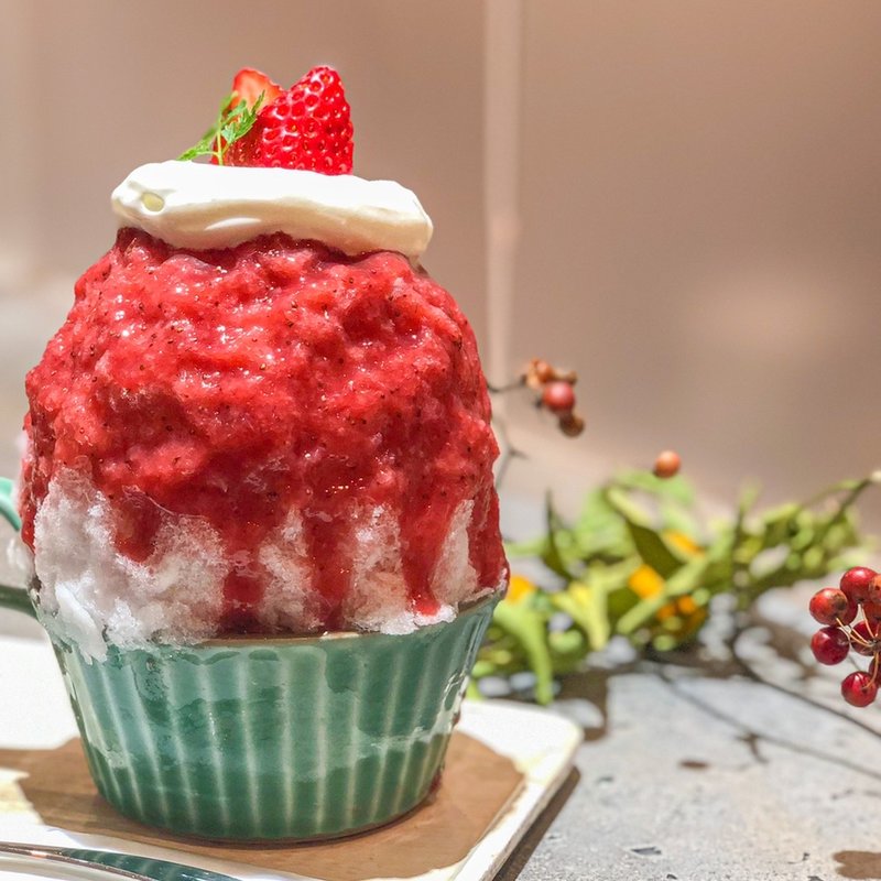 いちごマスカルポーネ氷(ほうせき箱 )
