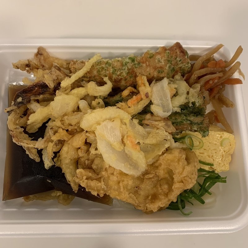W鶏ちく天うどん弁当(丸亀製麺 羽田空港第2ビル店 )