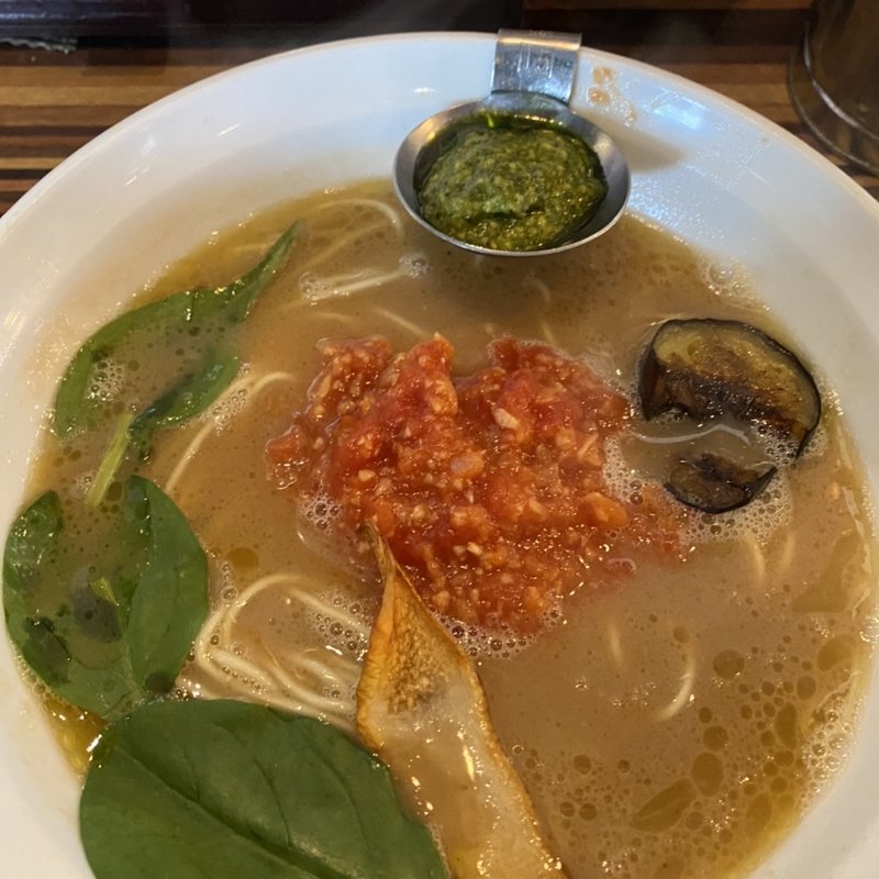 とまとん(ラーメン かなで食堂 )