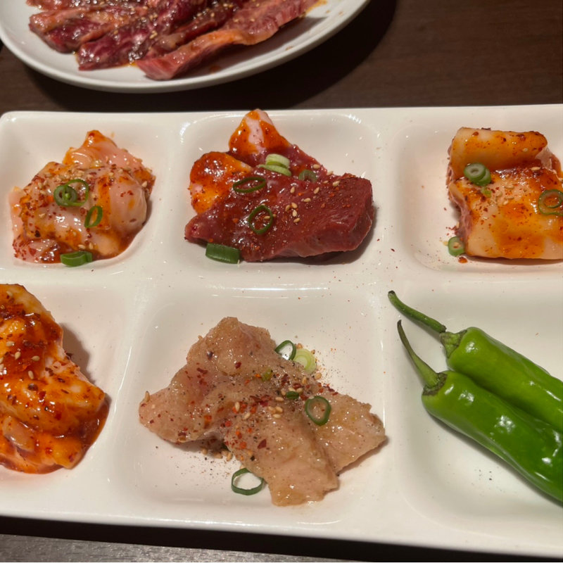 塩ホルモン五種盛り（タレ可）(焼肉＆薬膳鍋 やきにく CHAN)