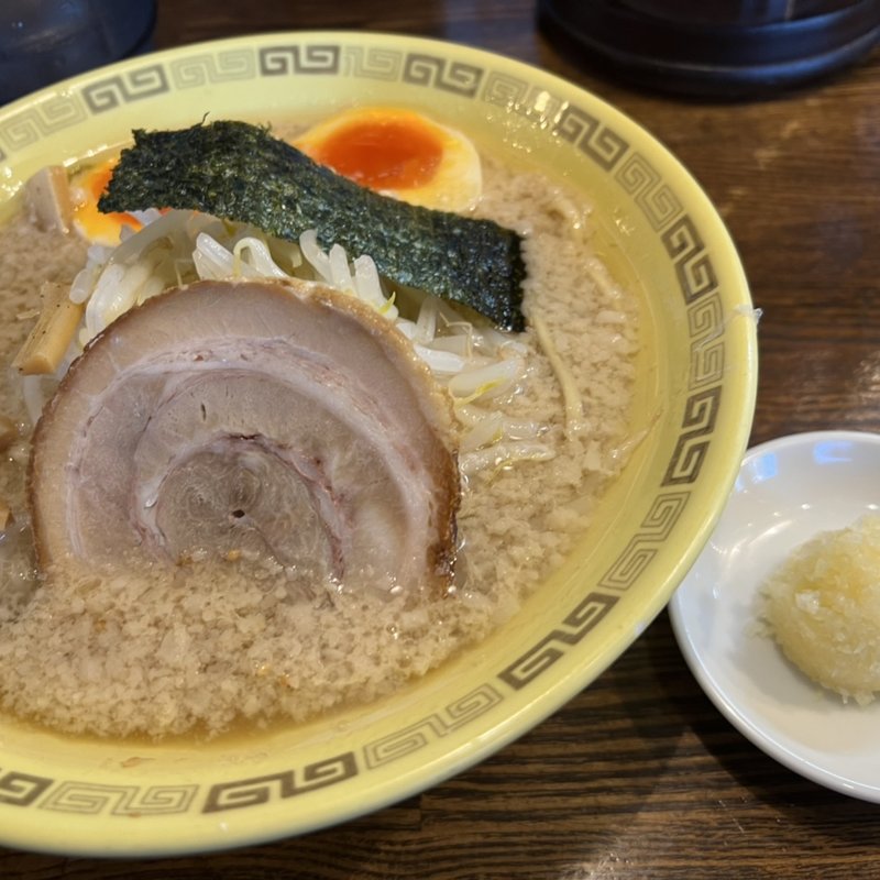 味つけ玉子麺＋ニンニク(江川亭 小金井本店 （えがわてい）)