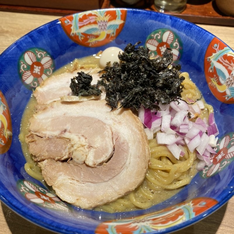 ニボぺぺ(兼虎 博多デイトス店)