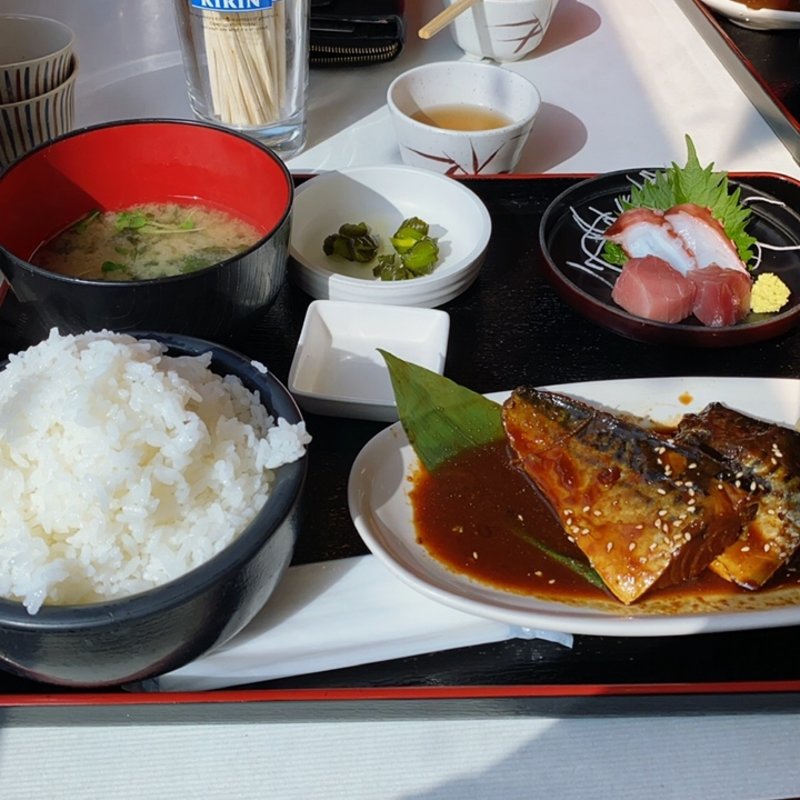 鯖の味噌煮定食(ミートアイランド)