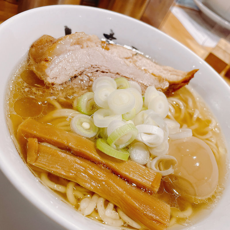 ラーメンmacro(煮卵トッピング)(人類みな麺類 )