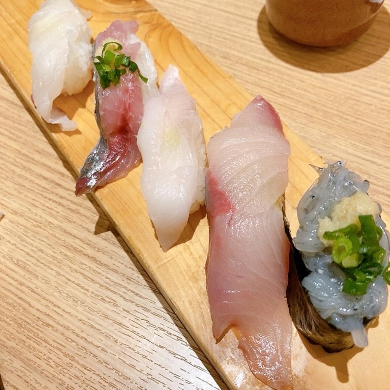 瀬戸内5貫盛り(すし辰 ekie店)