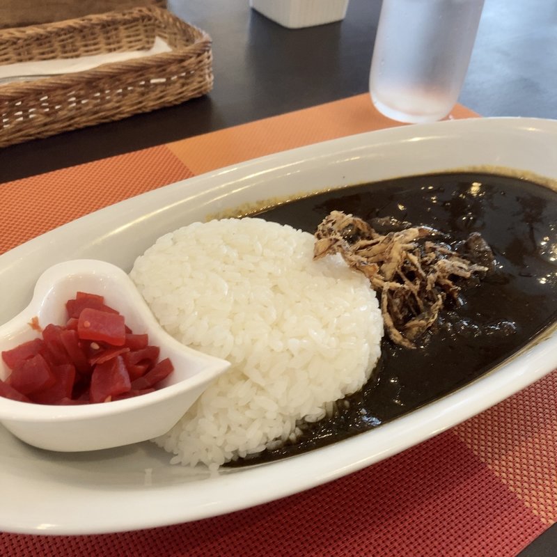 特製牛タン煮込黒カレー(ラ・メンサ（la mensa）)