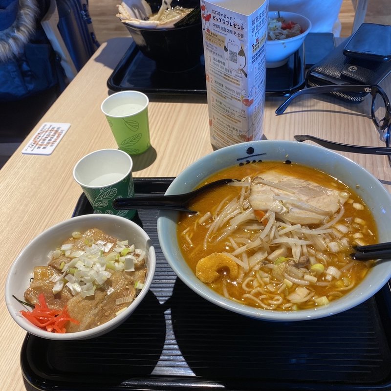 味噌ラーメンチャーシュー丼セット(ANAフェスタ 旭川空港ゲート店)