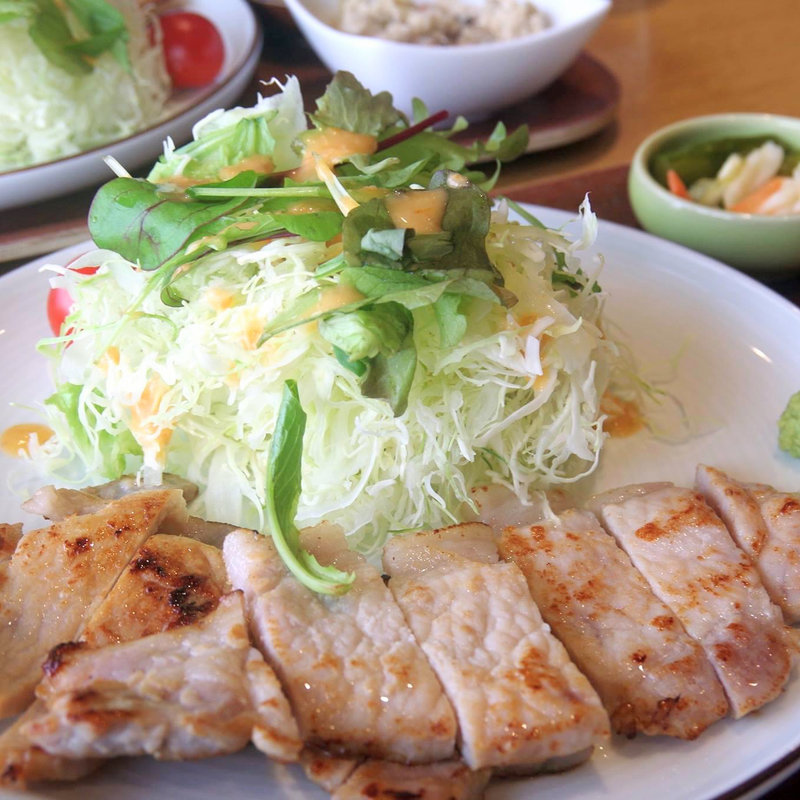 日替り定食(八海山みんなの社員食堂 )