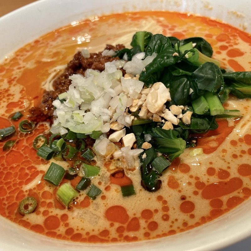 たんたん麺(神楽坂 龍公亭 （カグラザカ リュウコウテイ）)