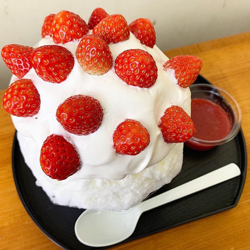 いちごだらけ(松月氷室 （しょうげつひむろ）)