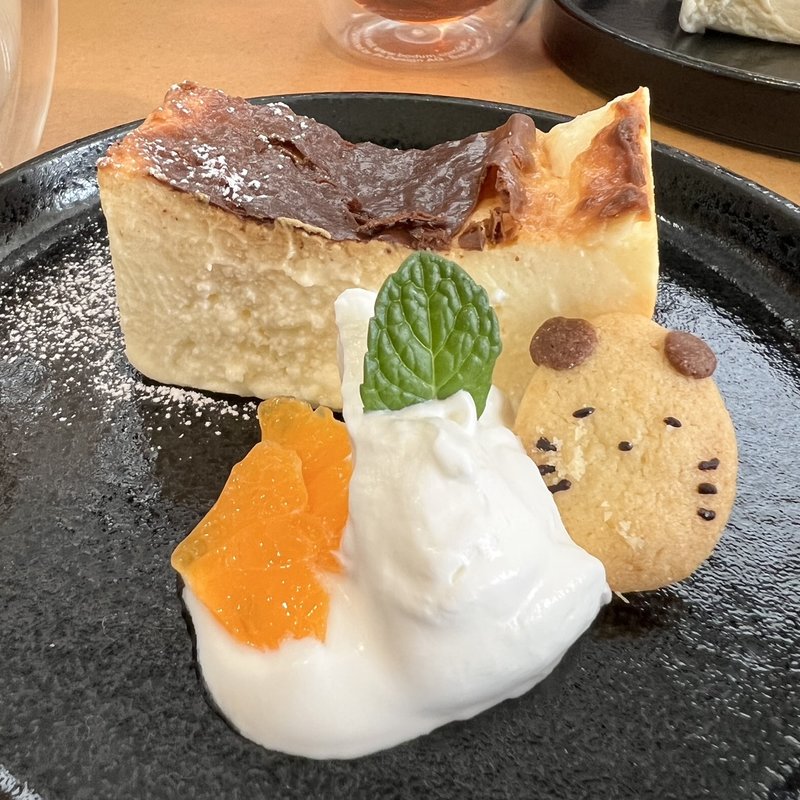 (チーズケーキ研究所)