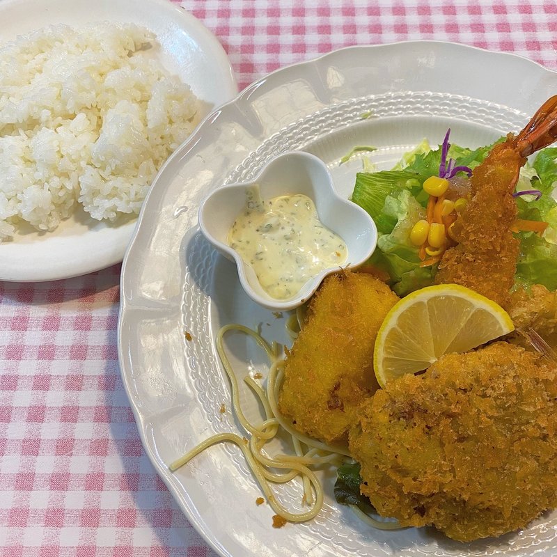 ミックスフライ定食(ふうらい坊)