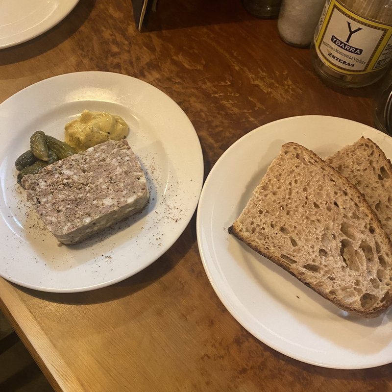 豚肉のパテ（パテドカンパーニュ）(funicula)