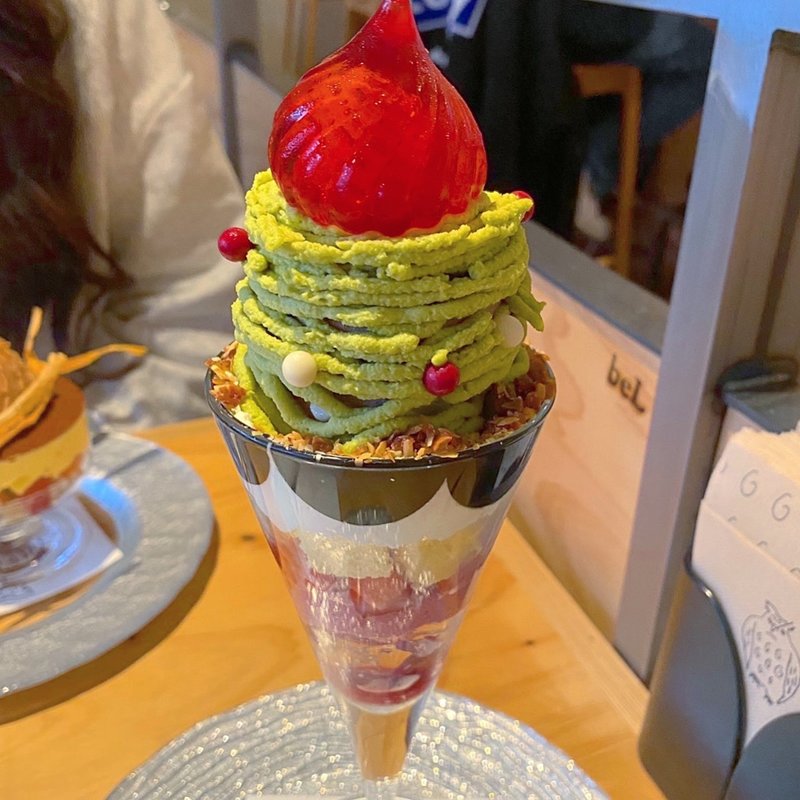 (夜パフェ専門店 Parfaiteria beL 福岡)