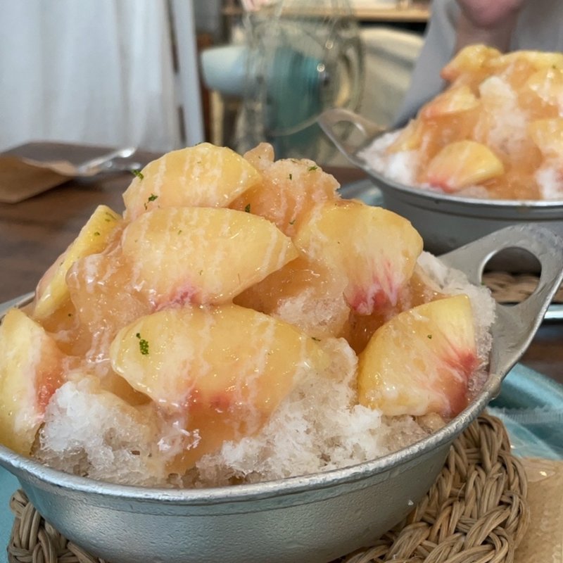 あらかわの桃&ブラマンジェ かき氷(ダイヤメゾン)