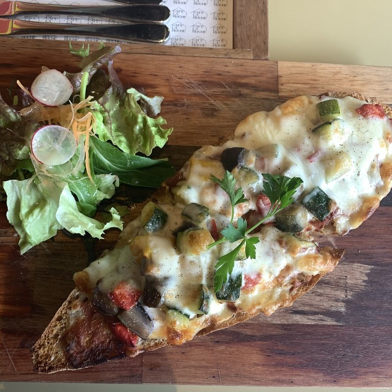 (Cafe La Ruche （カフェ・ラ・リューシュ）)