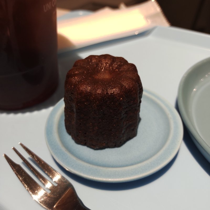 カヌレ(UNI COFFEE ROASTERY 横浜関内南口)