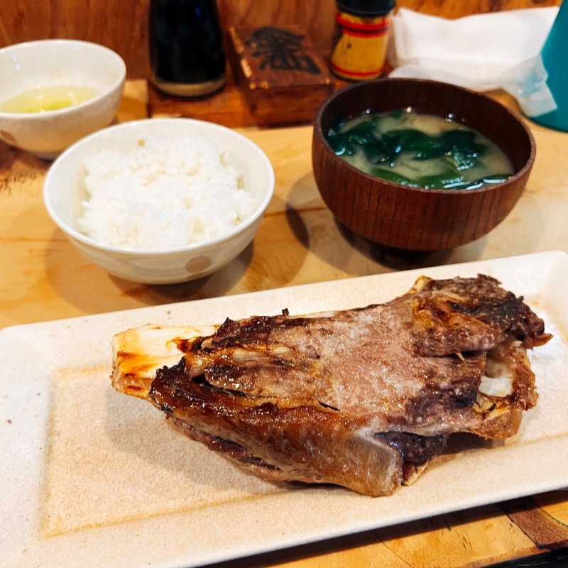 3まぐろカマ(まないた)