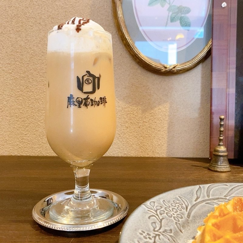 カフェモカ(麻里布珈琲ROSTER紙屋町店)