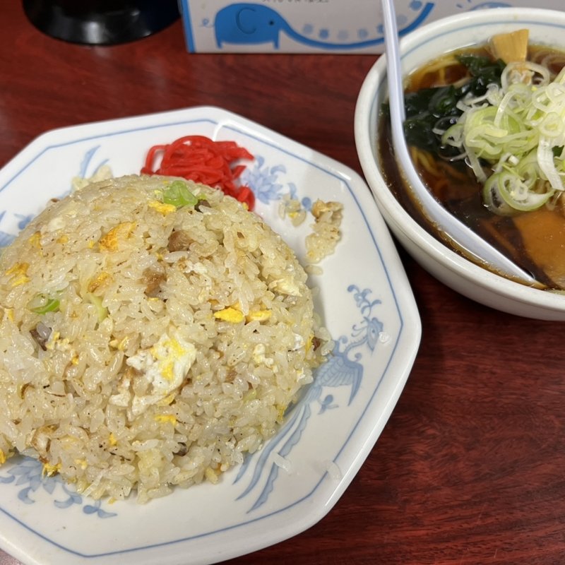チャーハンとチビラーメン(ラーメン ぱっくん亭 （ぱっくんてい）)