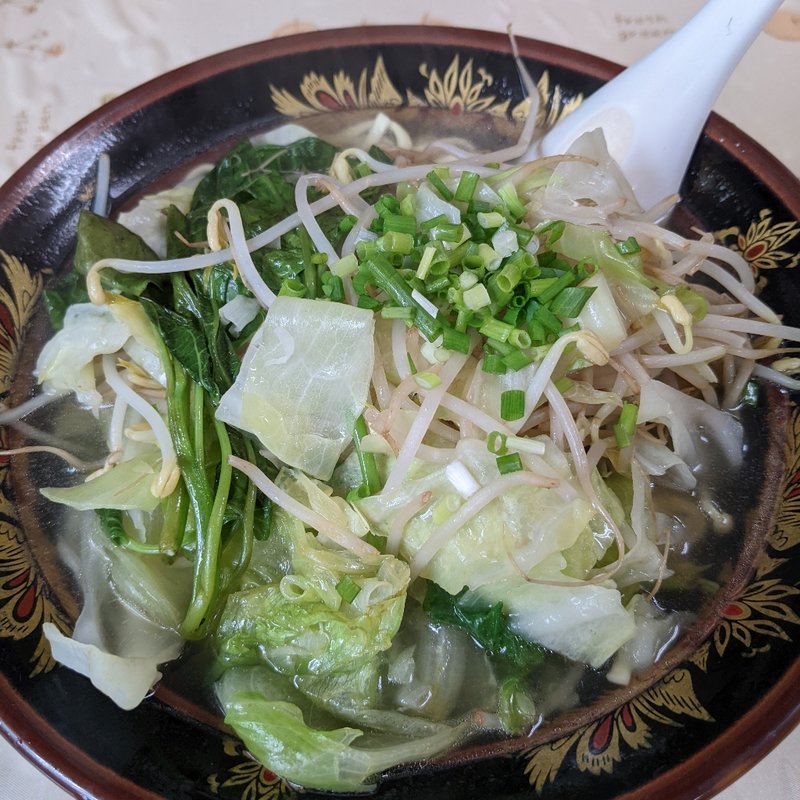 野菜ソーキそば(新八食堂 （しんぱちしょくどう）)