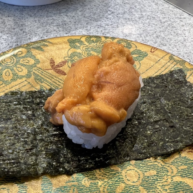 うにの包み寿司(回転寿司みさき 武蔵小金井店)