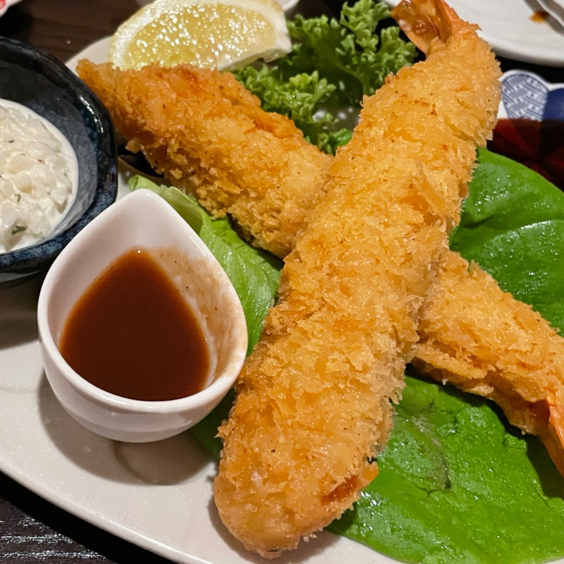 大エビフライ(牡蠣としゅうこと時々かねこ)