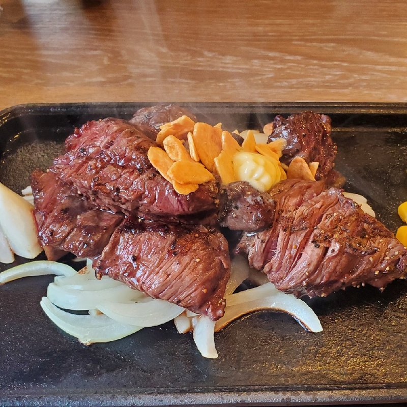 ロースカットステーキ(黒牛セブン７)