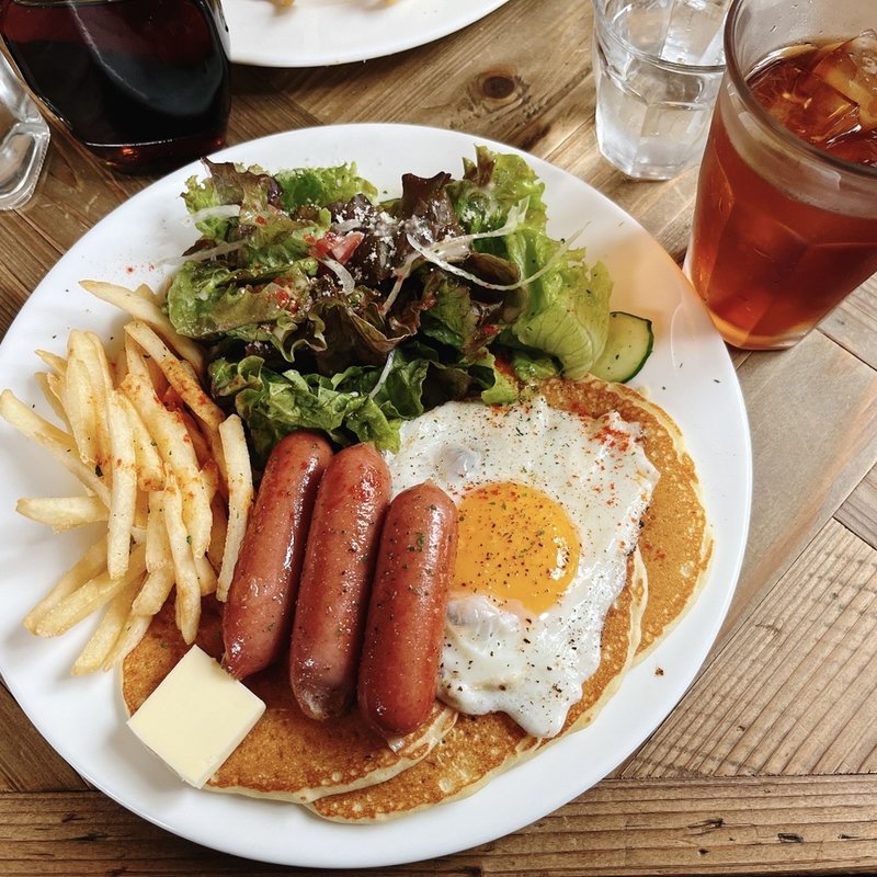 ソーセージエッグパンケーキ(Cafe Matilda)