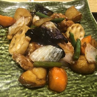 鶏肉と野菜の甘黒酢炒め(大戸屋ごはん処 ニッセイ札幌ビル店)