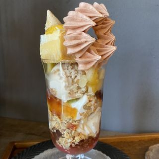 立夏のパフェ(sweetolive金木犀茶店)