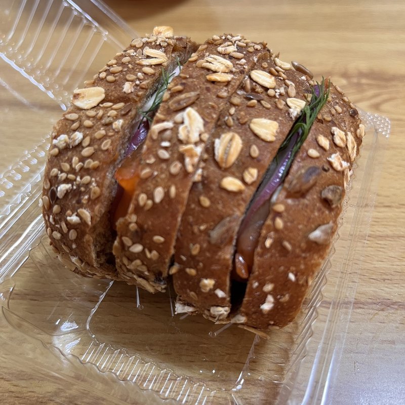 サーモンサンド(ラ・セゾン 初台店 )