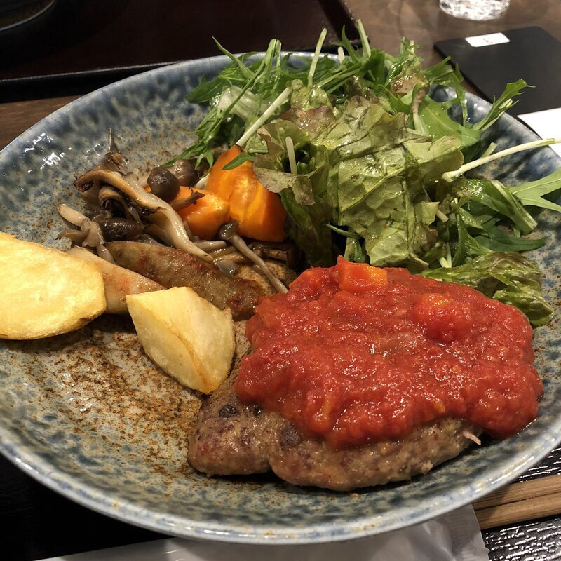 ハンバーグセット(PocoPocoPepe(ポコポコぺぺ)のハンバーグ屋さん)