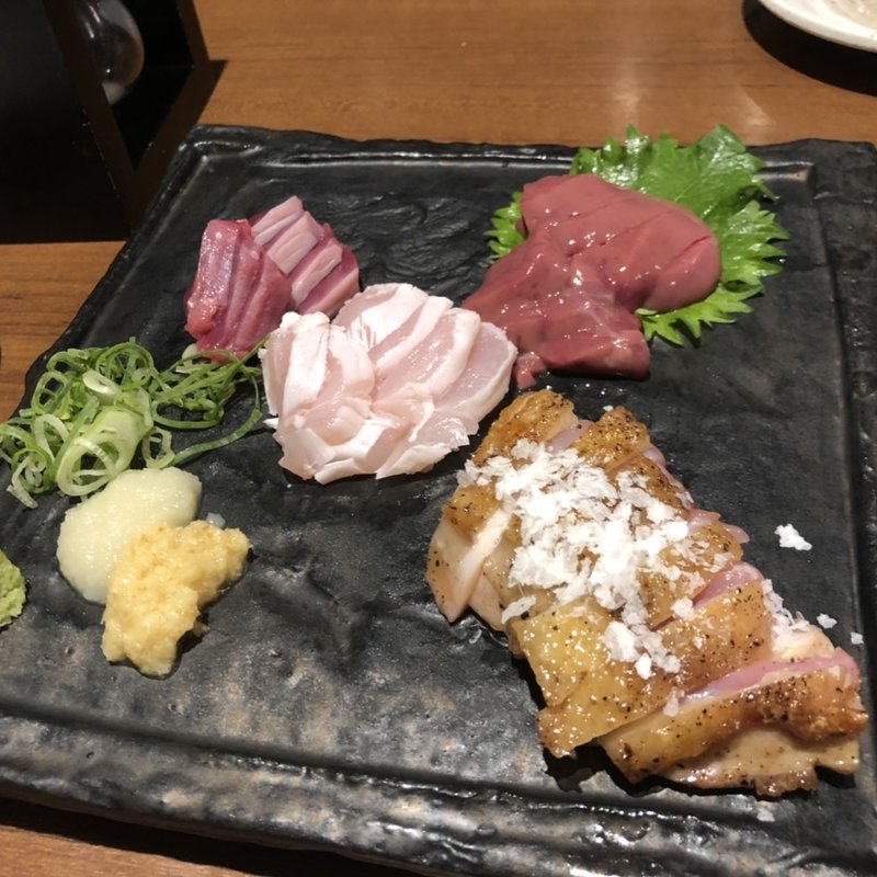 鶏刺身盛り合わせ(鳥半 本店 )