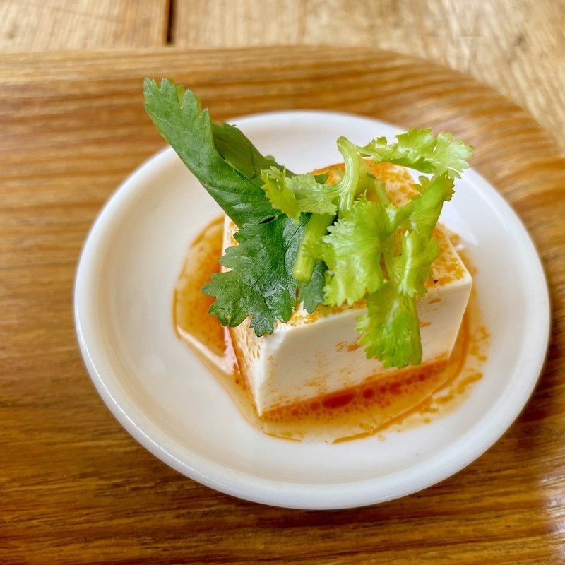 トムヤム冷奴(らーめんあたりや)