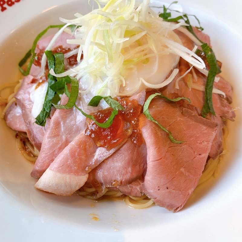 “冷製カッペリーニ”たっぷりローストビーフと半熟卵(ジョリーパスタ 葛飾新宿店 )