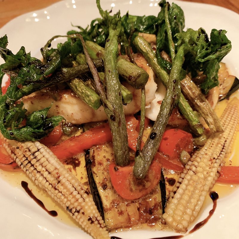 鮮魚のソテー焦がしバターかけ(パイス バスコ)