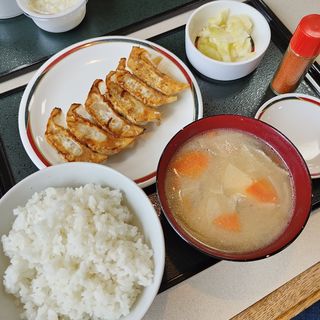 豚汁定食(みよしの 新琴似中央店 )