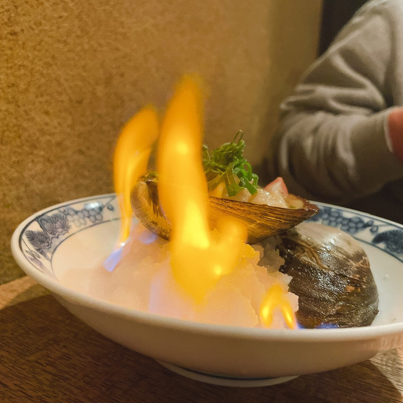 貝の浜焼き(味噌鐵 カギロイ)