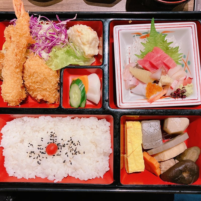 幕の内弁当(珈穂音 （かぽね）)