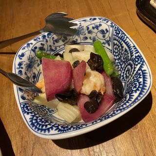 春野菜とエビの葱塩炒め(黒猫夜 銀座店)