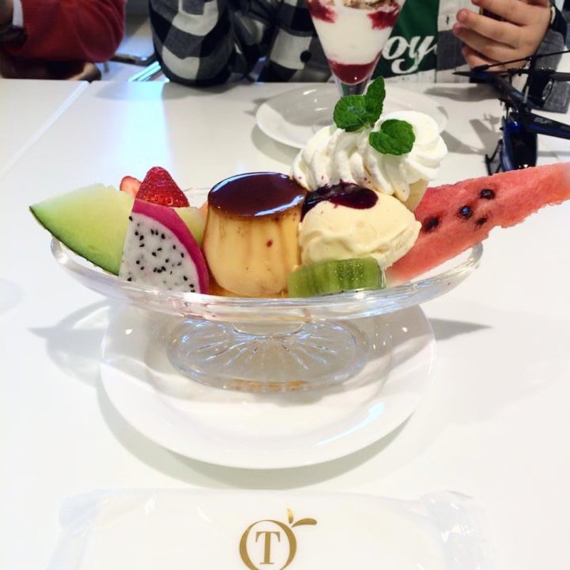 プリンアラモード(タカノフルーツパーラー 新宿高島屋店 )
