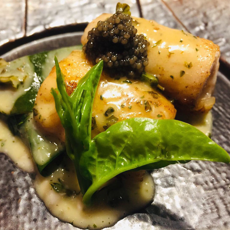 大使館シェフの蝶鮫のポワレ(Kokoya de kobayashi)