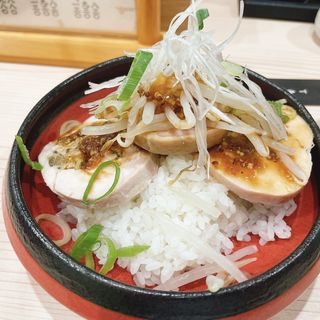 信州ハーブ鶏丼(ラーメン専科 竹末食堂)