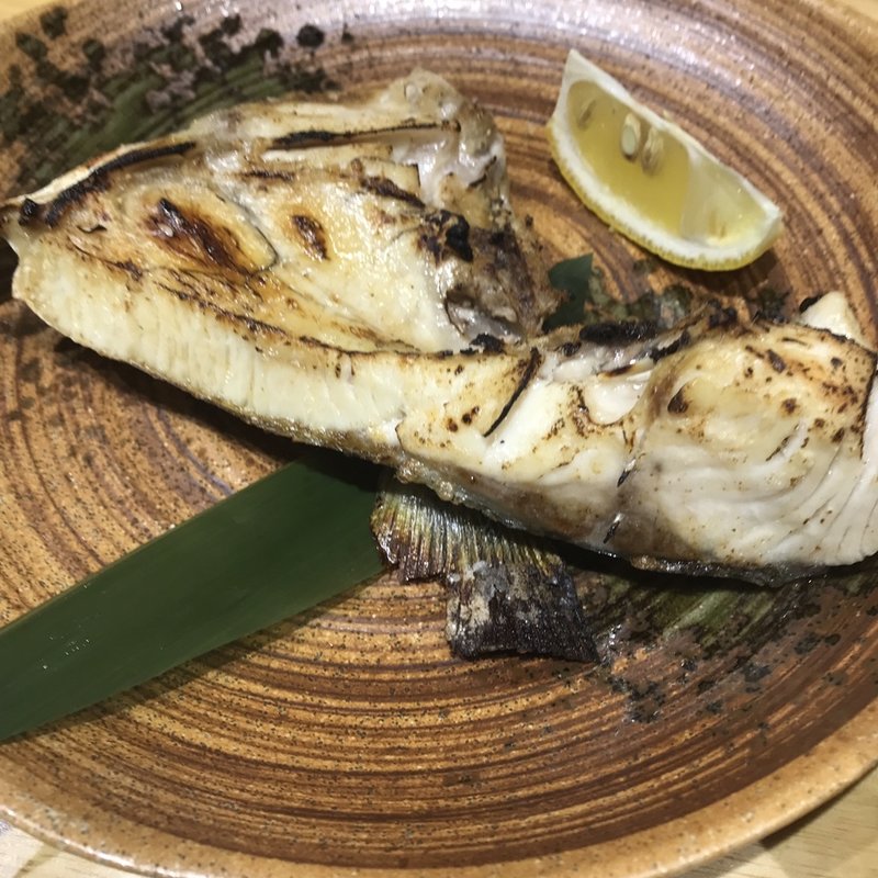 魚のあら塩焼き(石丸商店)