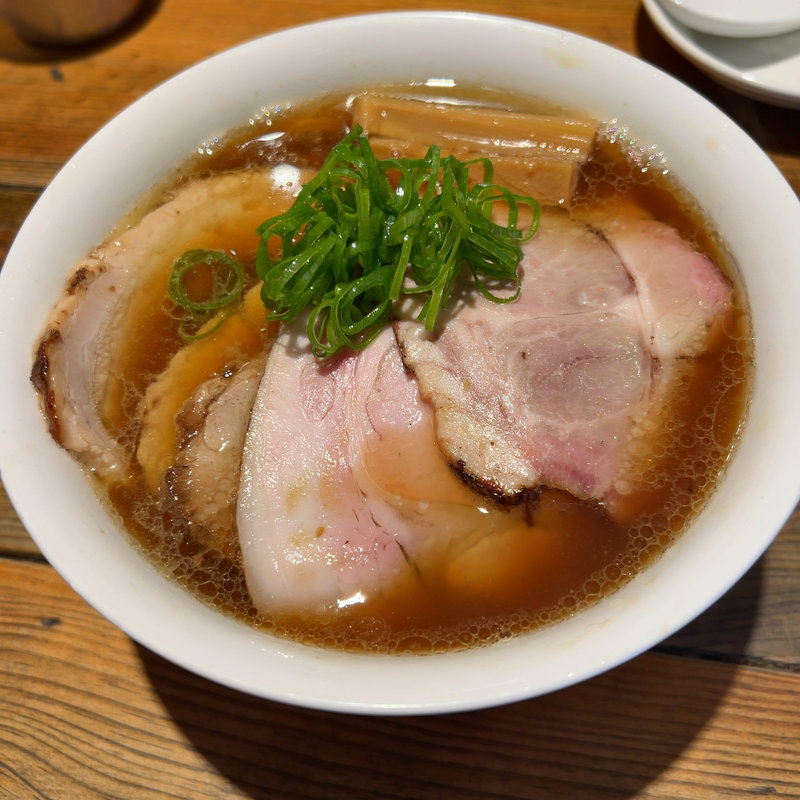 チャーシューめん　醤油(松戸中華そば 富田食堂)