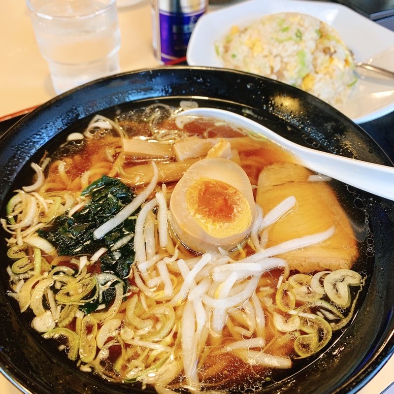 中華そば+半チャーハン(来来軒)