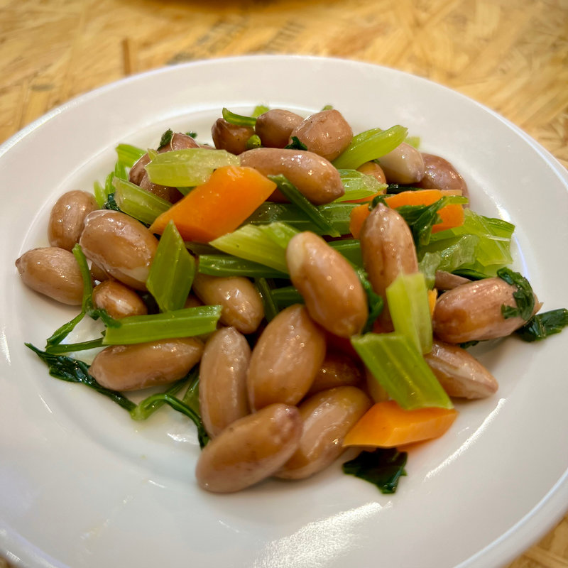 セロリと落花生(好香味坊)