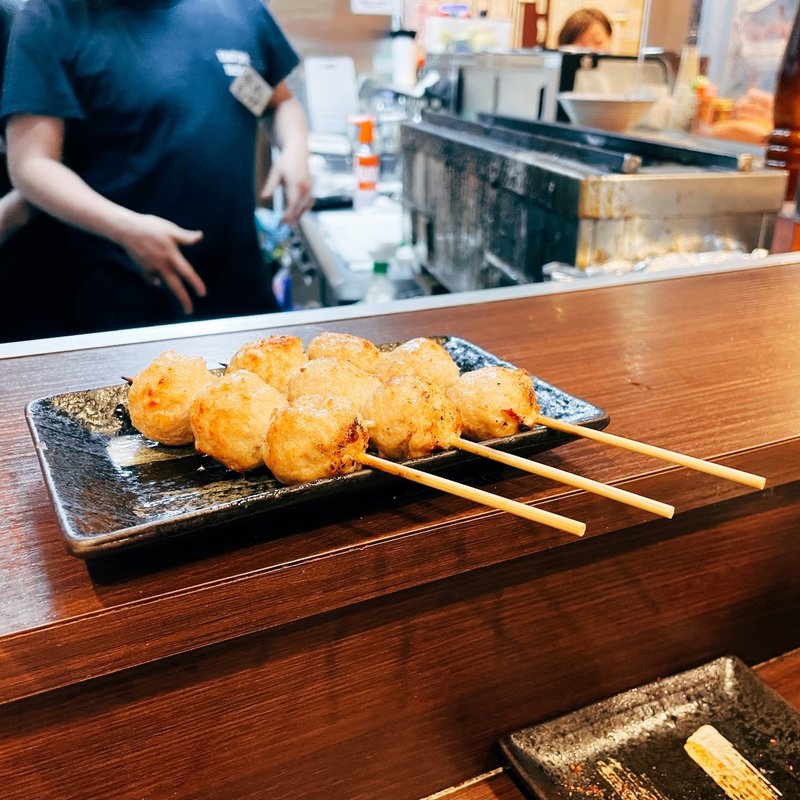 自家製つくね(塩)(炭焼 焼鳥 ひのてつ 神保町店)