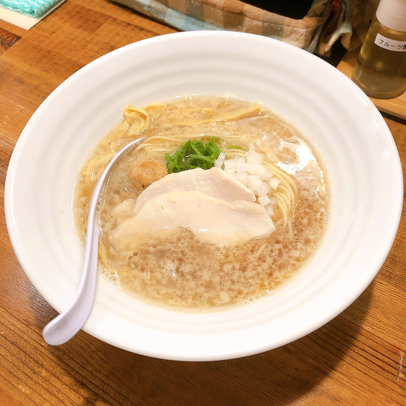 背脂煮干しそば(麺屋 ゆるり。)